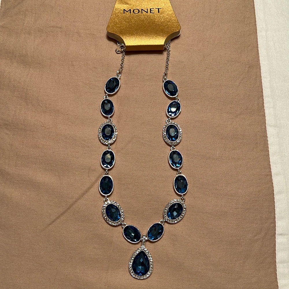 Blue stone necklace with silver chain - New
